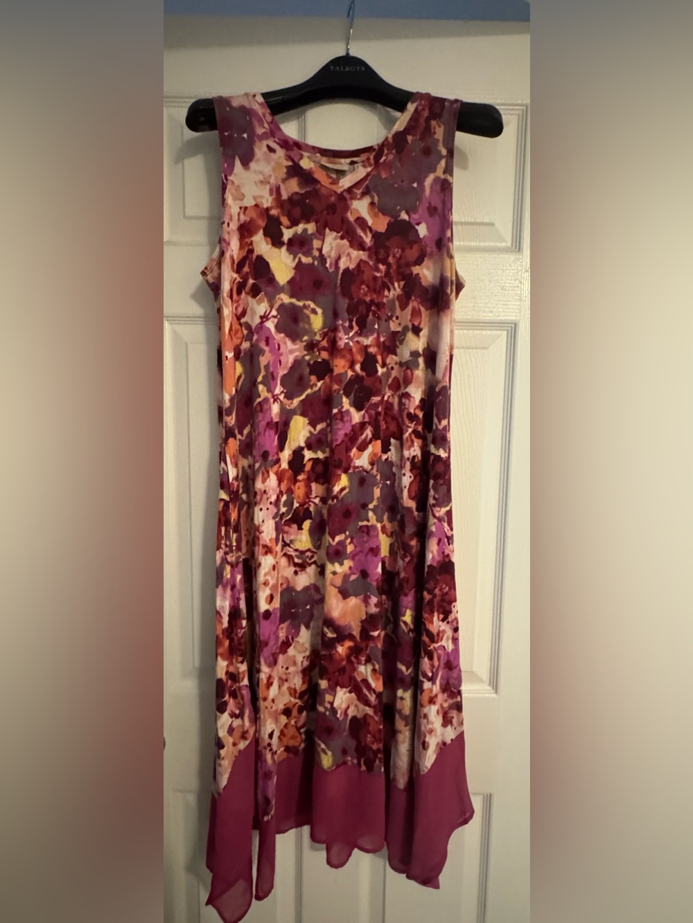 LOGO by Lori Goldstein Sleeveless Floral Watercolor Midi Dress in Pink and Plum